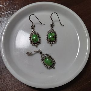 Earrings and pendant